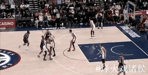 哈登26+11快船逆转热火回第6 活塞险胜尼克斯